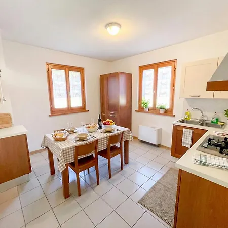 Apartment Casa Clap In Val D'arzino, Montagna E Torrente San Francesco (Verona)